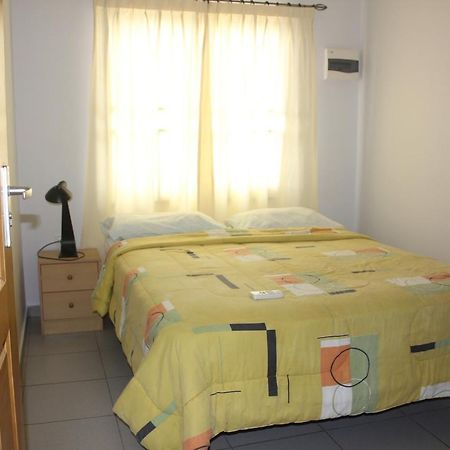 Rachel'S Apartments Παραμαρίμπο Δωμάτιο φωτογραφία