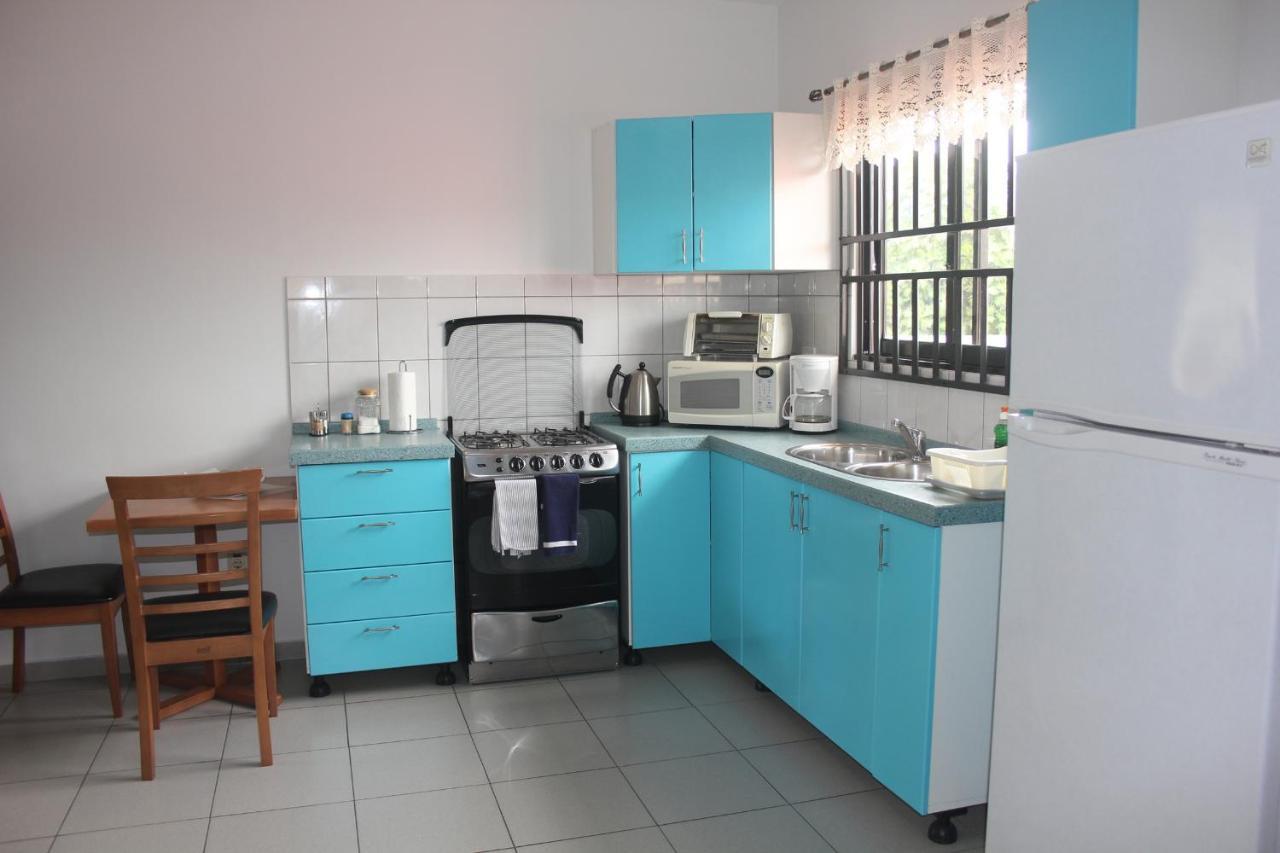 Rachel'S Apartments Παραμαρίμπο Δωμάτιο φωτογραφία